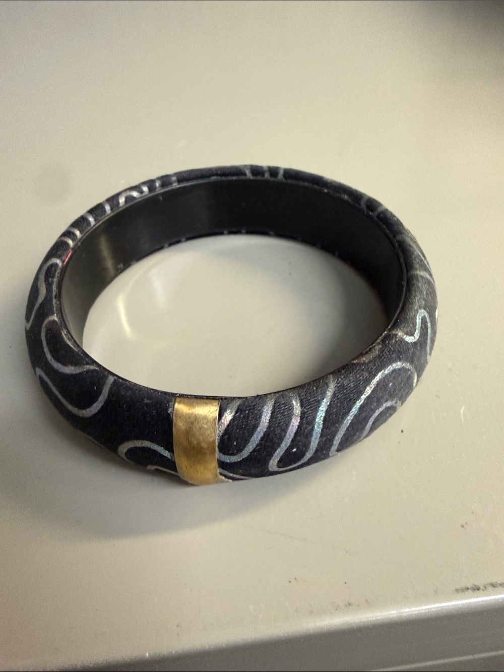 Avon Vintage Bangle Bracelet Jewelry